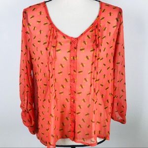 MOSSIMO SHEER PLEAT FRONT TAP SLEEVES BEE TOP